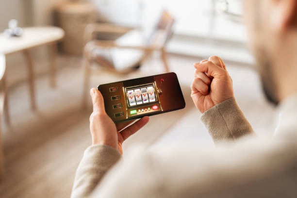 polawings138 BandarQ betting interface on mobile phone